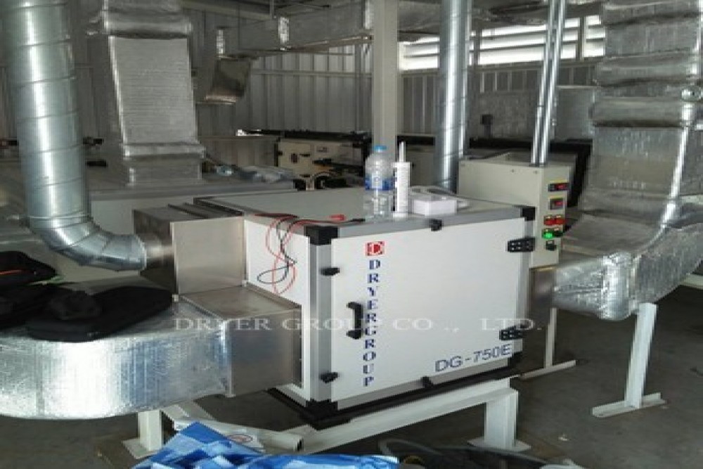 ควบคุมห้อง ผสมสีฝุ่น DRYER TECH MODEL: DT750E